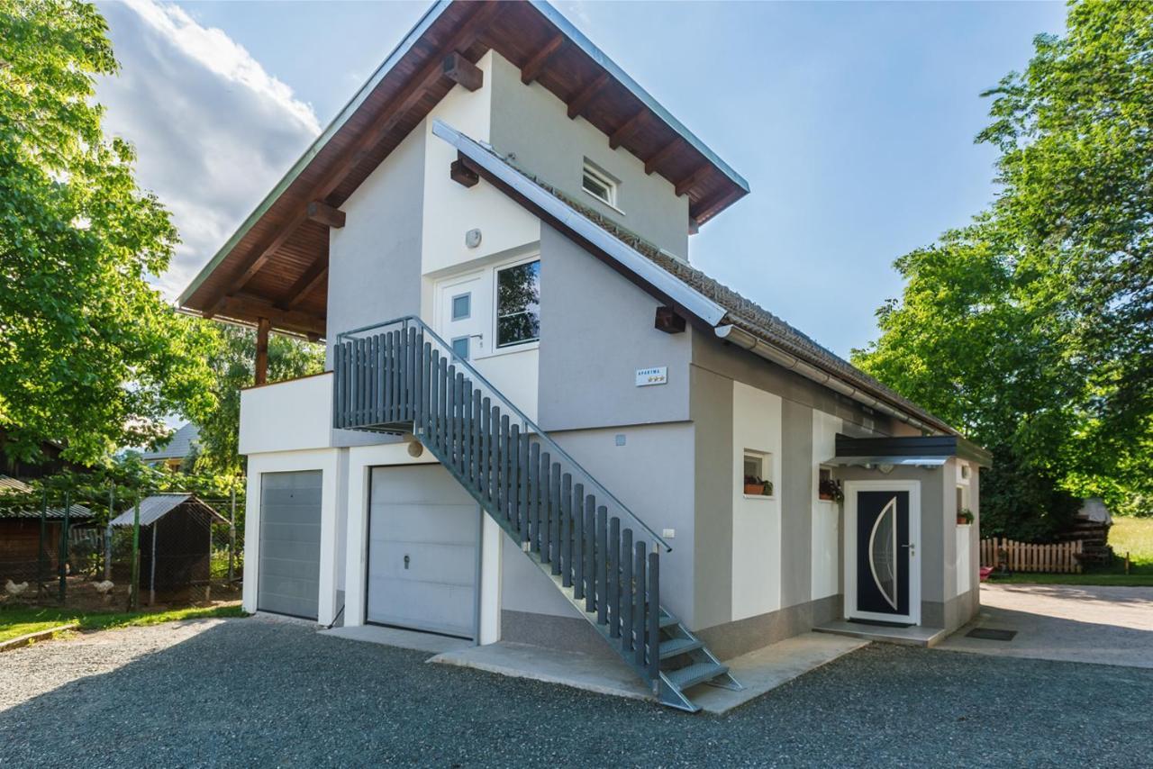 Blue Door - Studio Apartment Lesce  Exterior photo