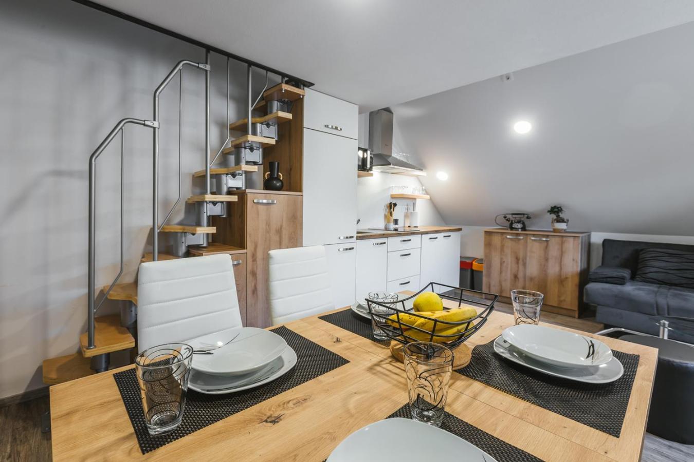 Blue Door - Studio Apartment Lesce  Exterior photo