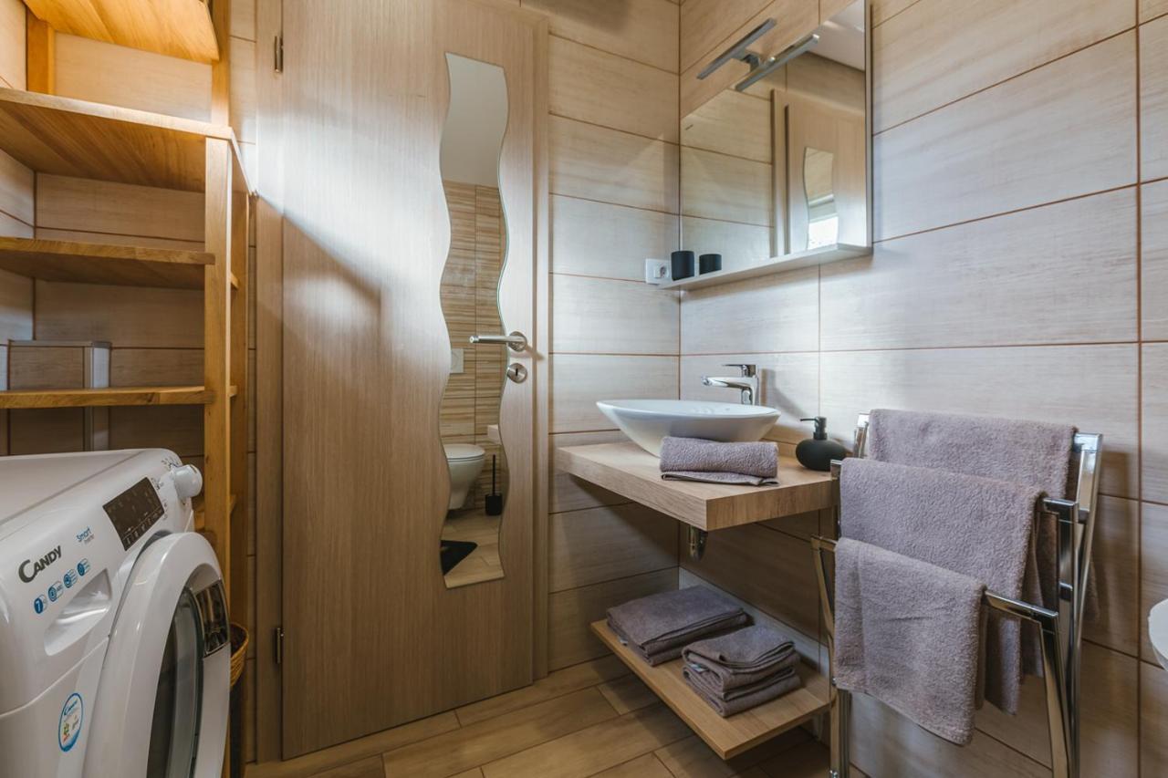 Blue Door - Studio Apartment Lesce  Exterior photo