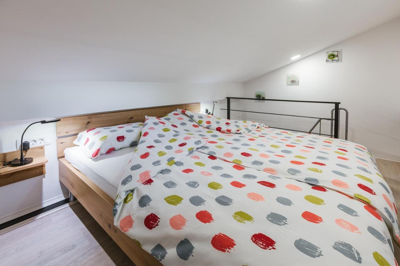 Blue Door - Studio Apartment Lesce  Exterior photo
